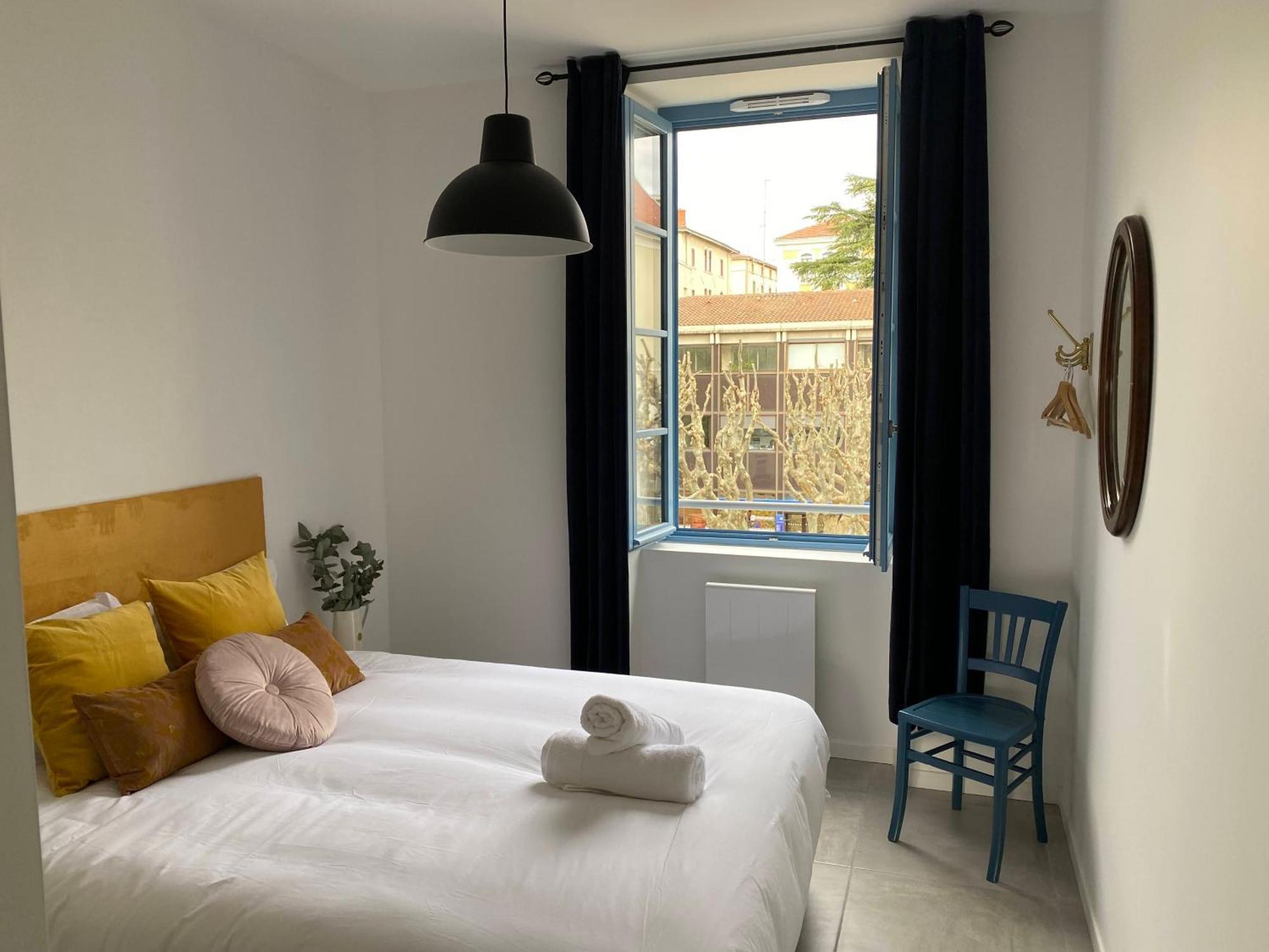 Le Jules Appart'Hotel 伊泽尔河畔的罗曼 外观 照片